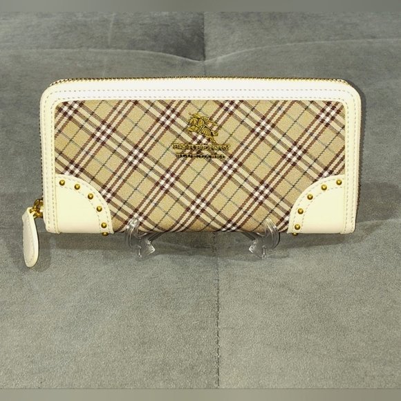 BURBERRY BLUE LABEL NOVA CHECK &  LEATHER BEIGE & WHITE ZIP AROUND LONG WALLET - Picture 5 of 17